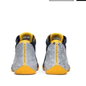 Meet your Posher, Kindrell